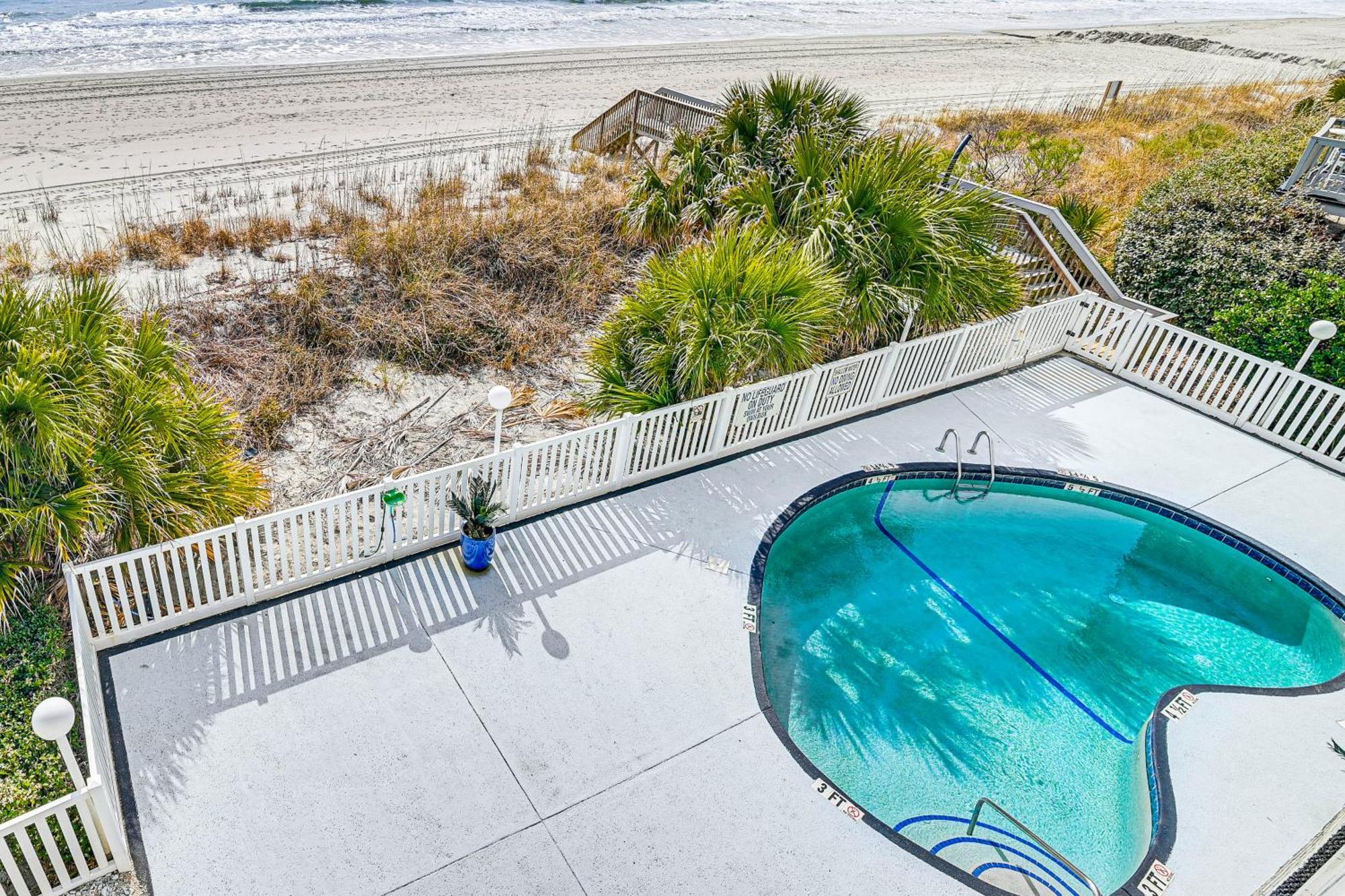 On-The-Beach Escape Oceanfront In Surfside! Myrtle Beach Eksteriør billede