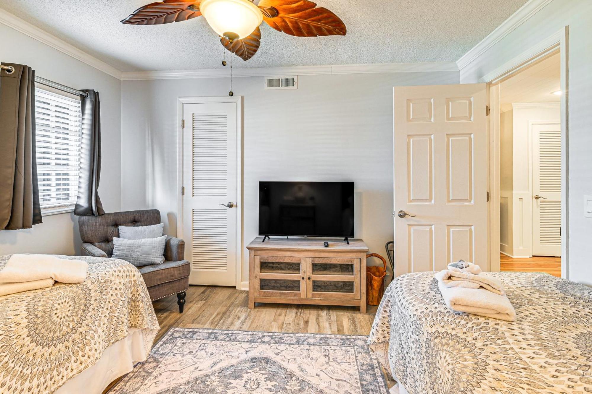 On-The-Beach Escape Oceanfront In Surfside! Myrtle Beach Eksteriør billede