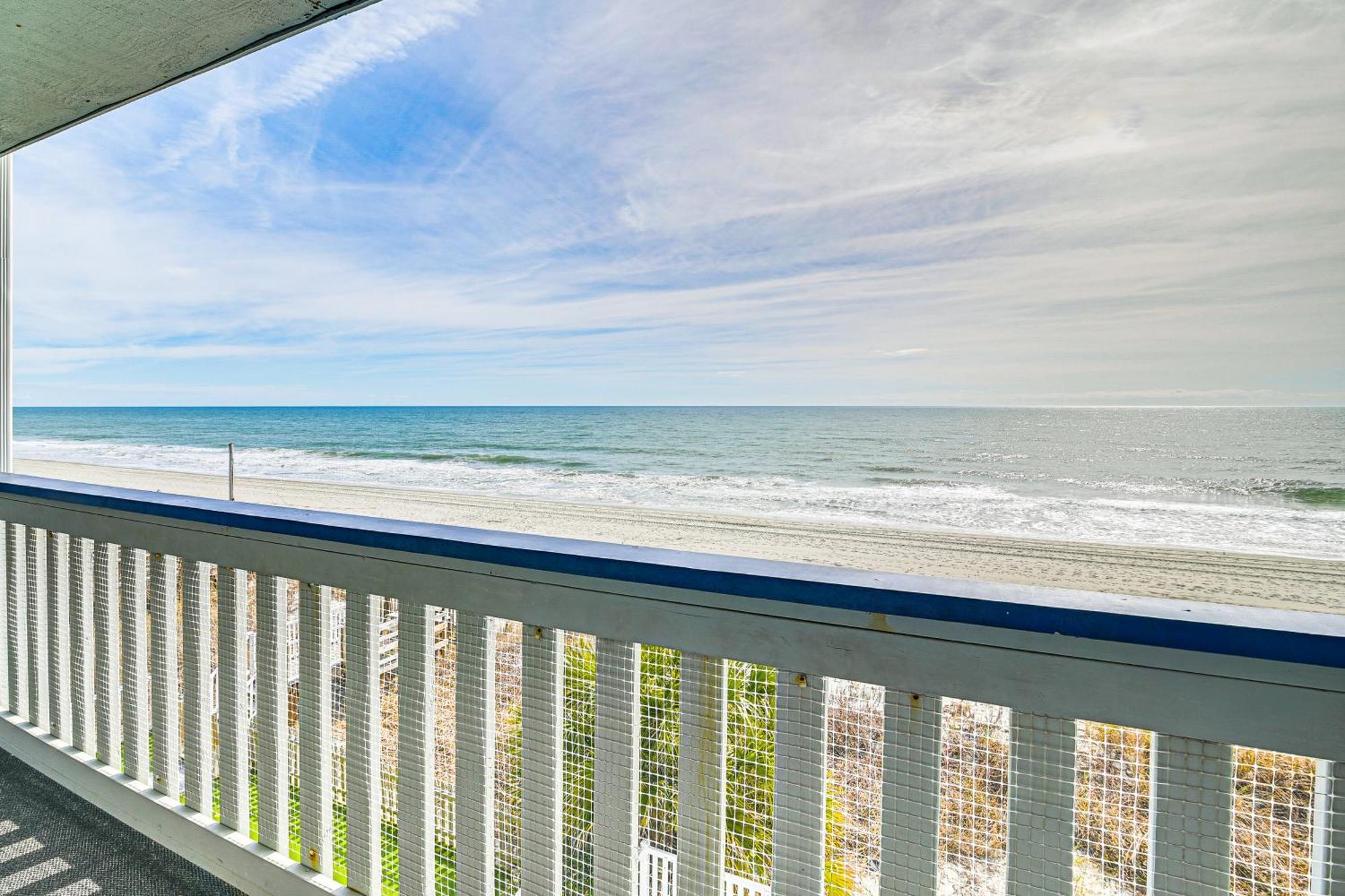 On-The-Beach Escape Oceanfront In Surfside! Myrtle Beach Eksteriør billede
