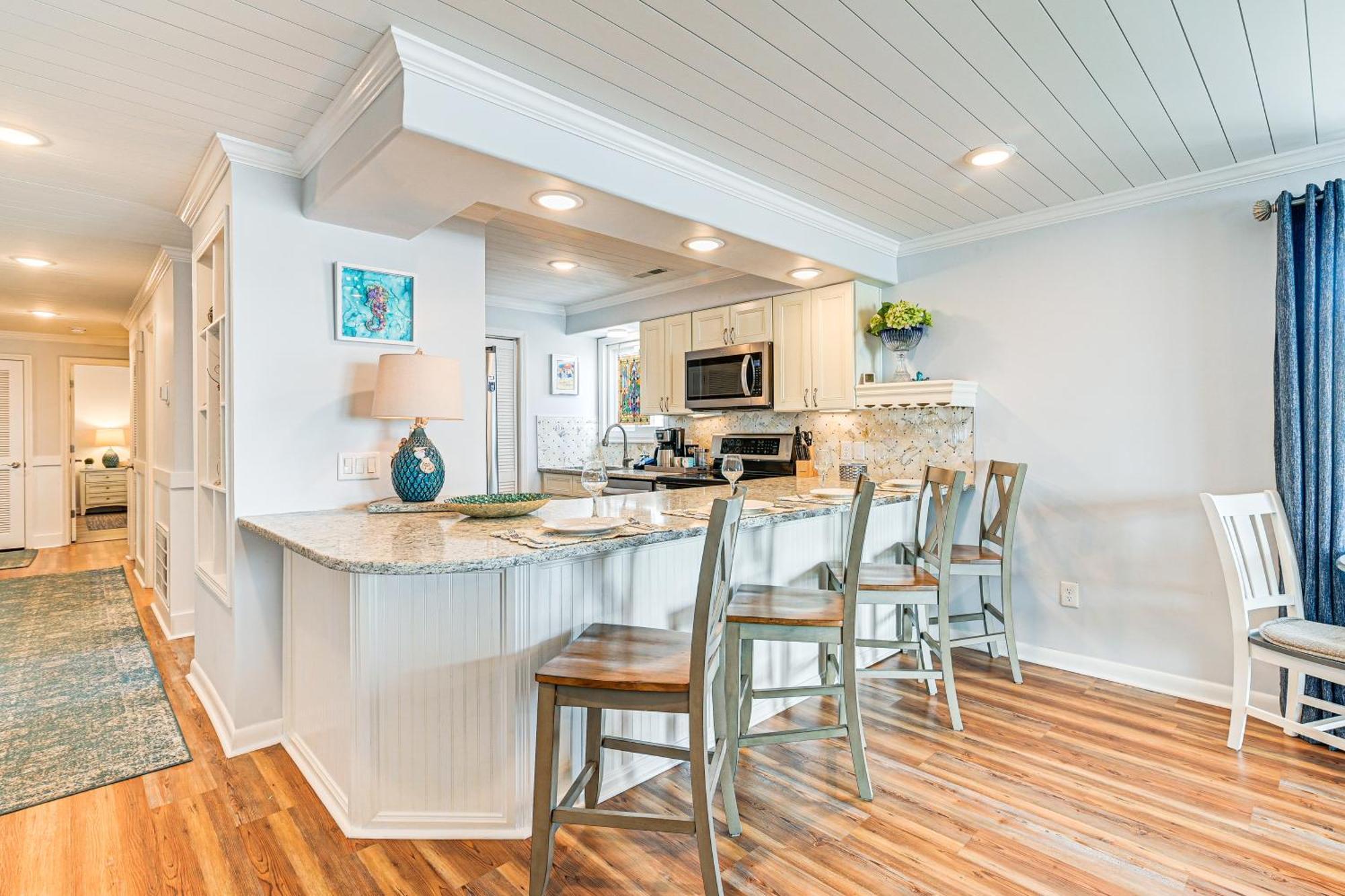 On-The-Beach Escape Oceanfront In Surfside! Myrtle Beach Eksteriør billede