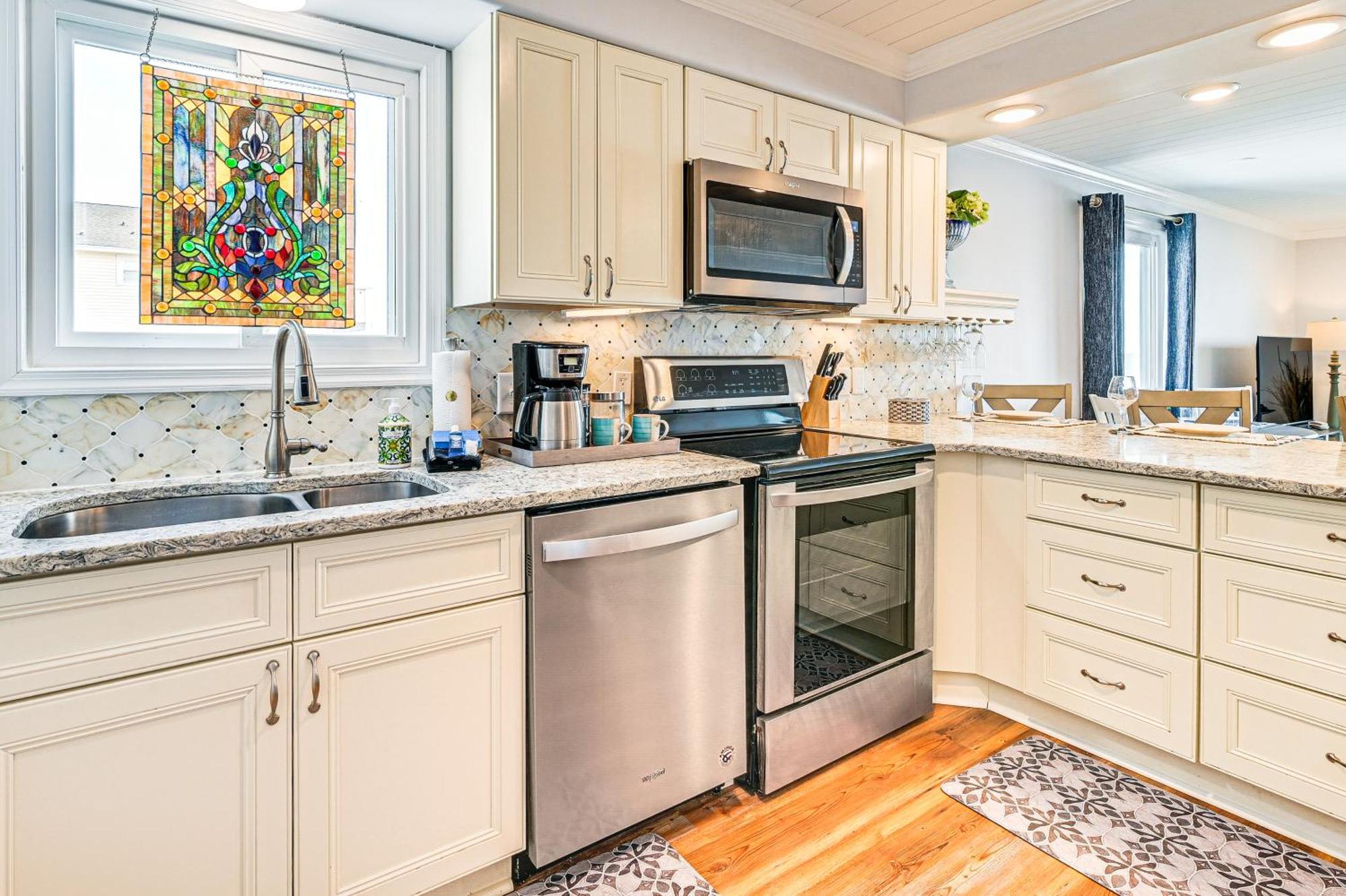 On-The-Beach Escape Oceanfront In Surfside! Myrtle Beach Eksteriør billede