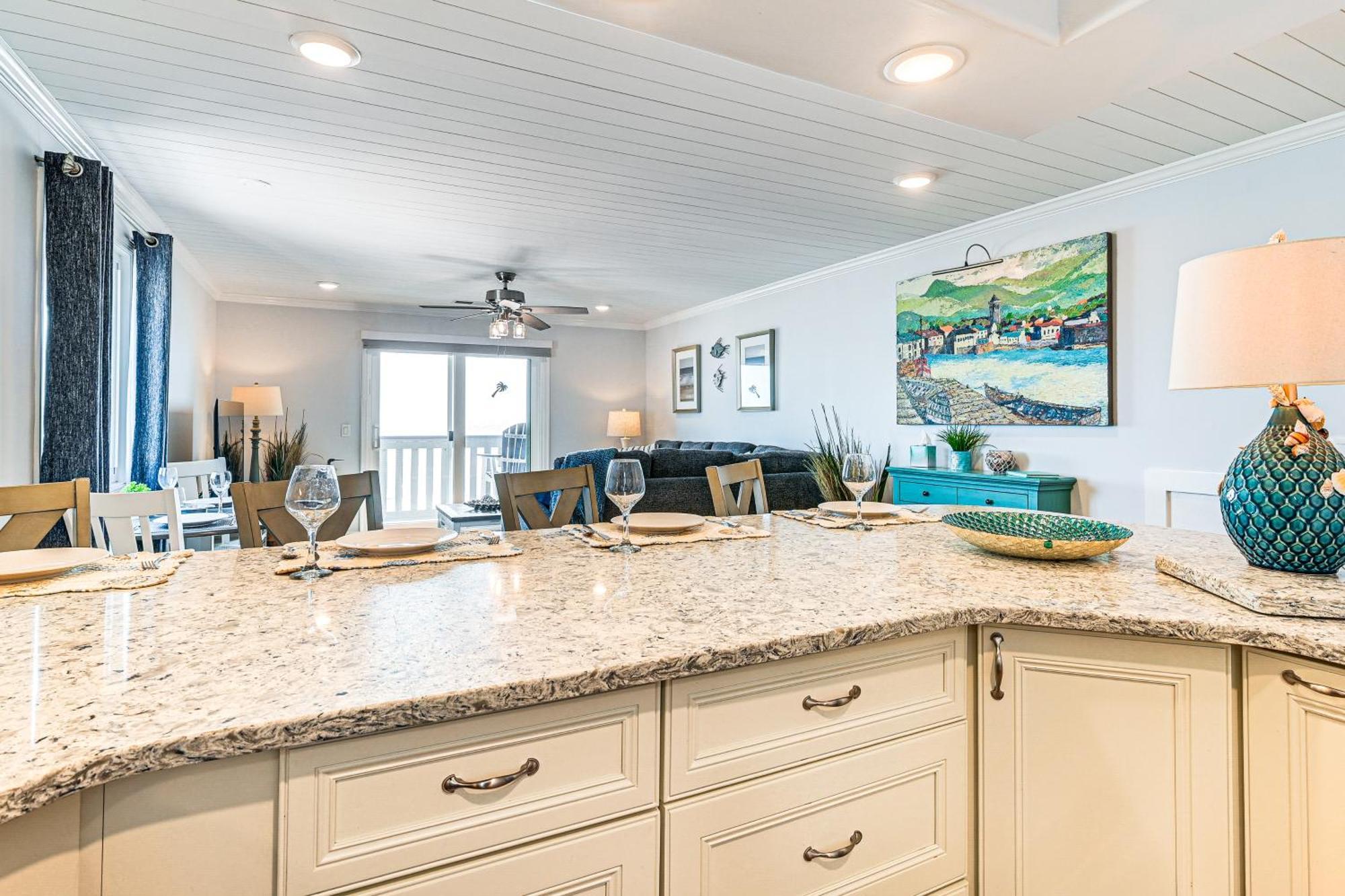 On-The-Beach Escape Oceanfront In Surfside! Myrtle Beach Eksteriør billede